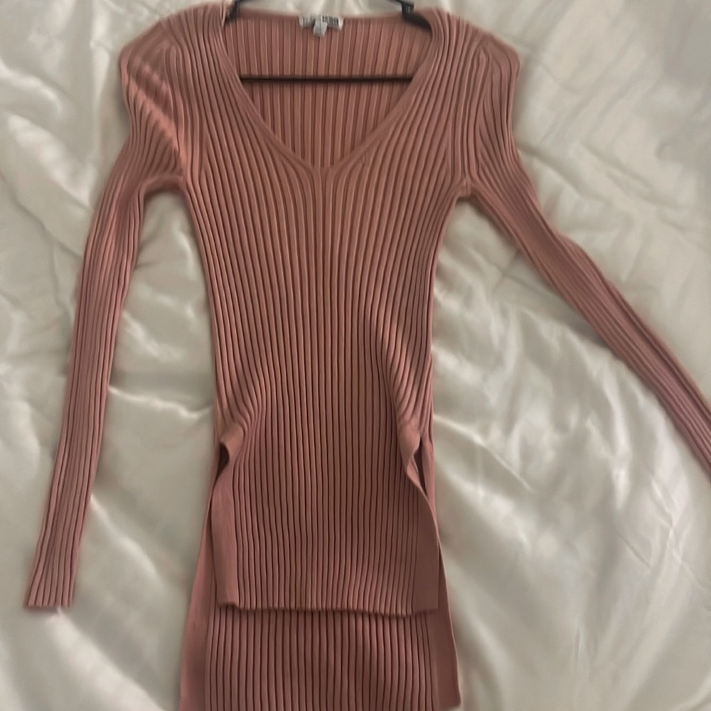 High quality, worn once fashion nova pink long sleeve rib shirt in size small